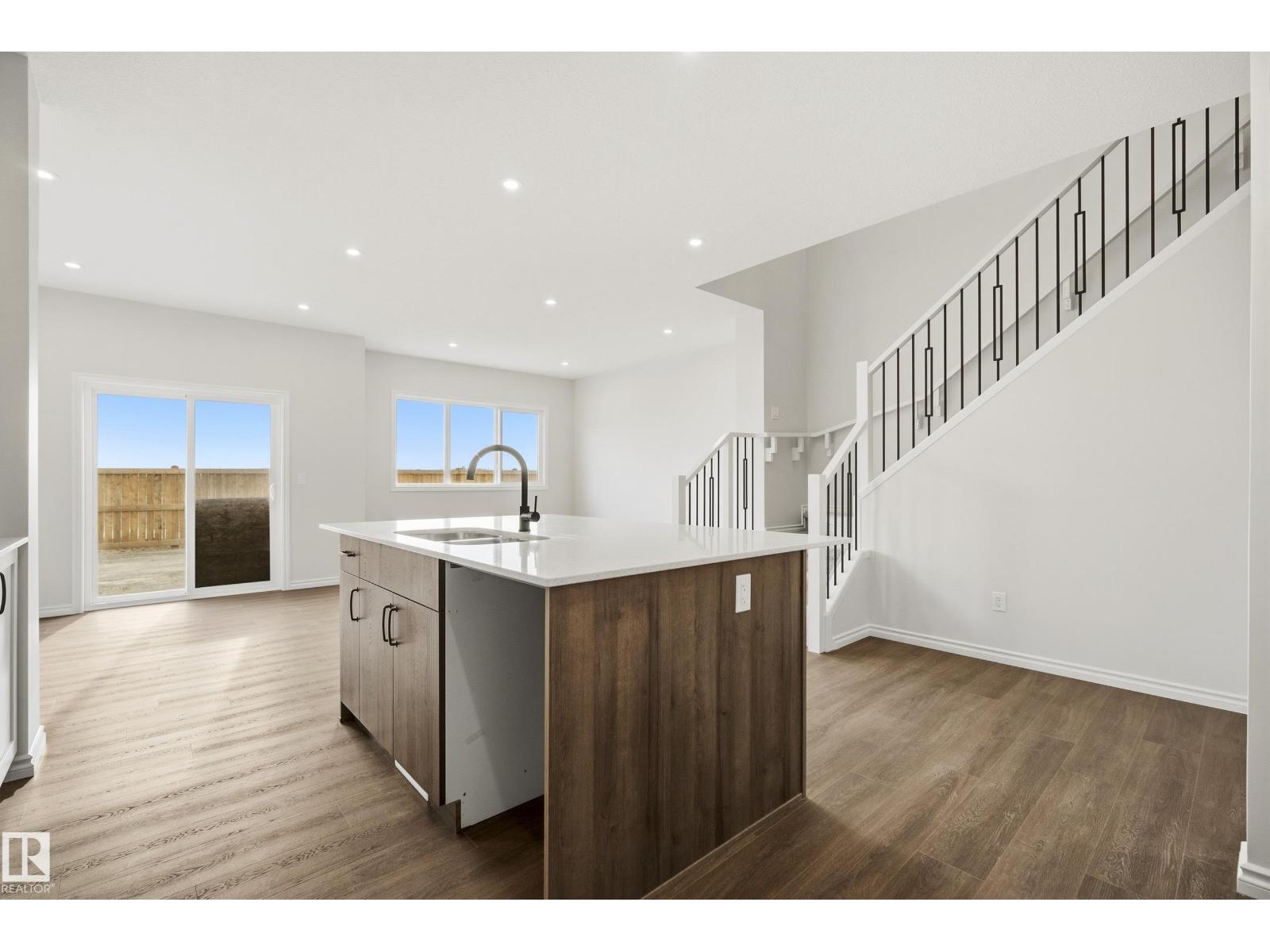 2230 194A ST NW - 10
