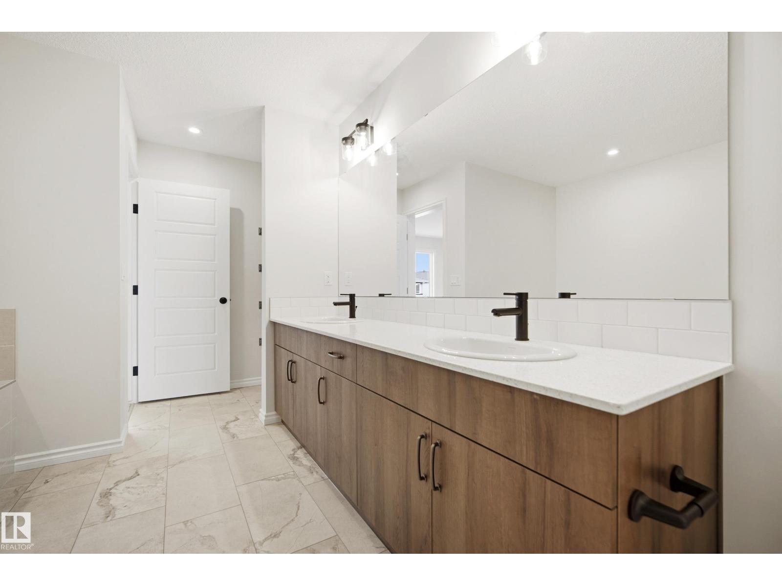 2230 194A ST NW - 23