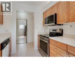 Balcony - 325 3969 Shelbourne St, Saanich, BC V8N3E1 Photo 8