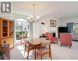 Dining room - 325 3969 Shelbourne St, Saanich, BC V8N3E1 Photo 6