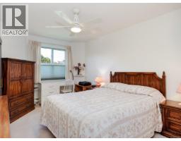 325 3969 Shelbourne St, Saanich, BC V8N3E1 Photo 10