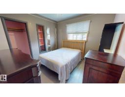 Bedroom 4 - 10328 77 St Nw, Edmonton, AB T6A3C3 Photo 7