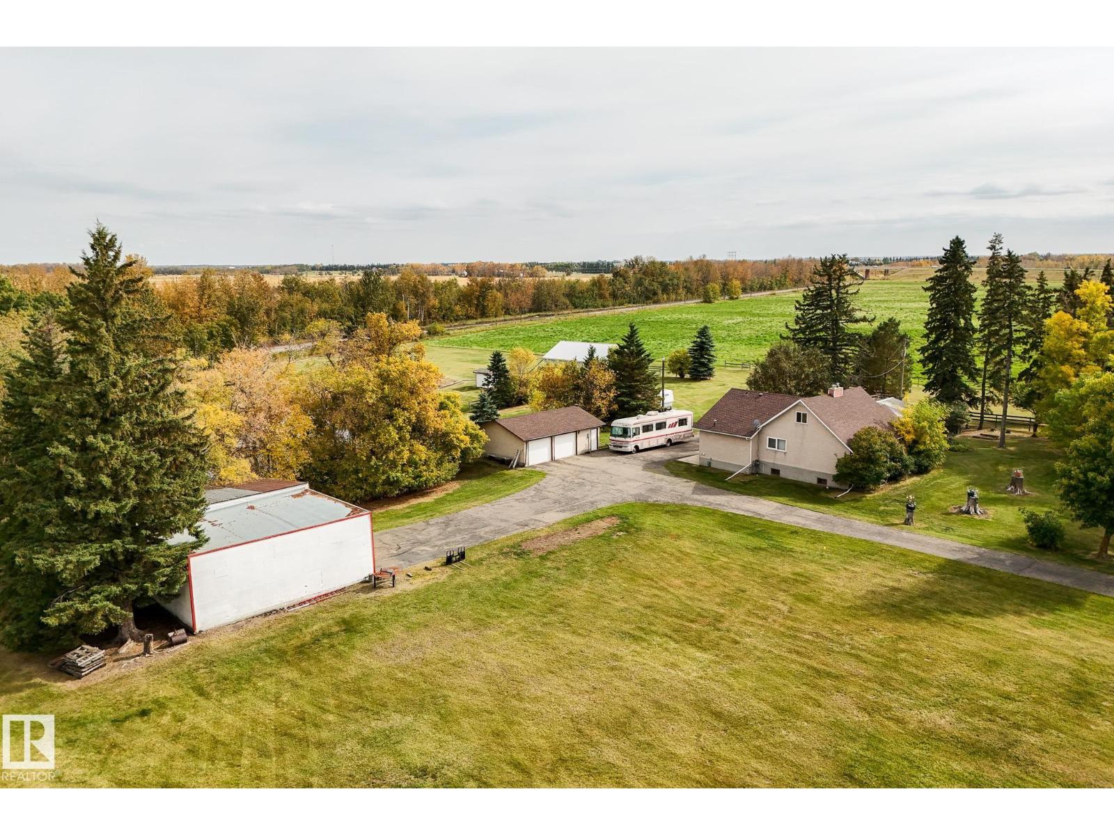 464025 RGE ROAD 242, Rural Wetaskiwin County, Alberta, T9A1W8, Rural Wetaskiwin County, Alberta — photo 4 of 5