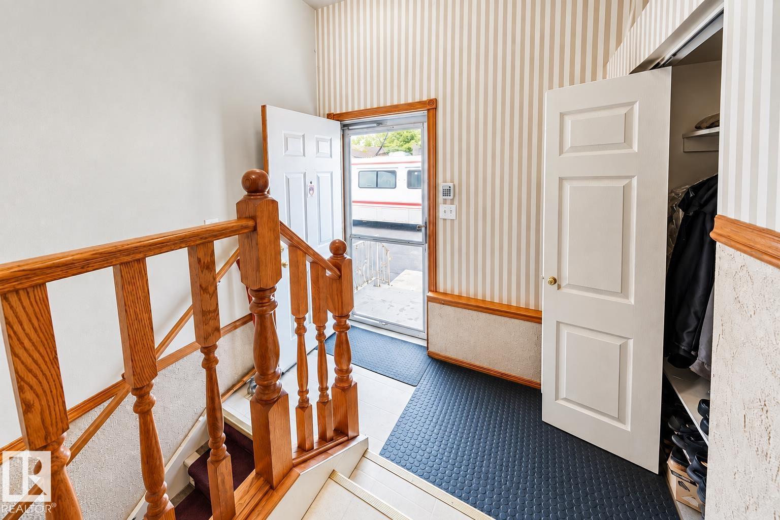 464025 RGE ROAD 242 - Image 17