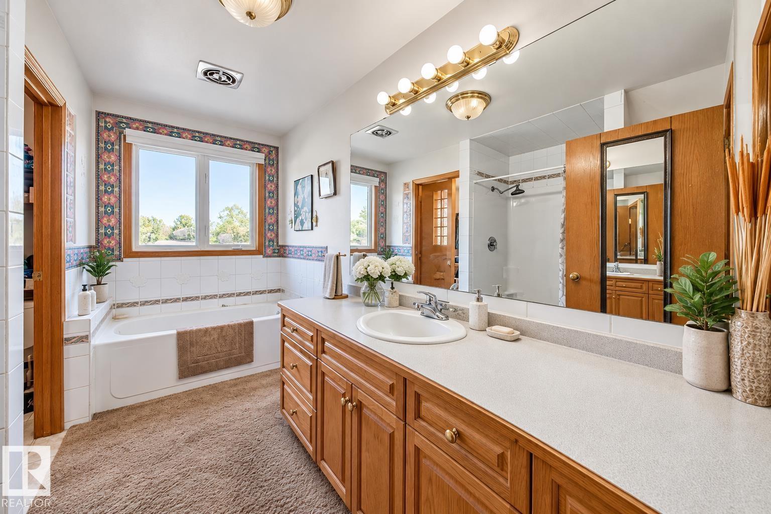 464025 RGE ROAD 242 - 27