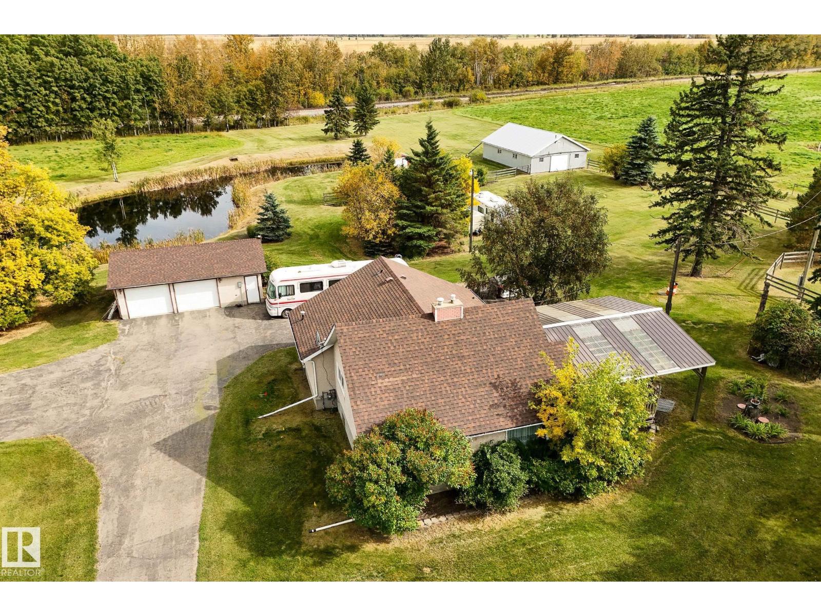 464025 RGE ROAD 242 - 12
