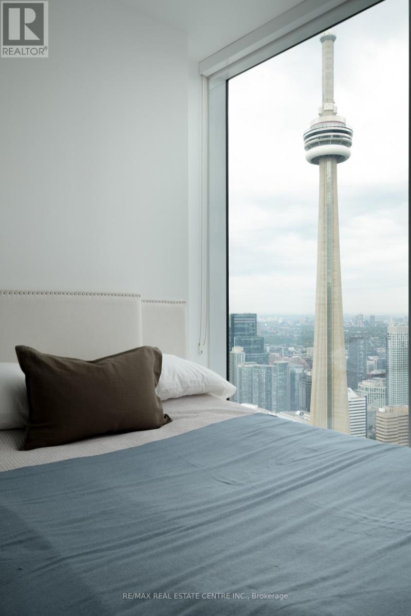 #6210 10 YORK STREET - Image 28