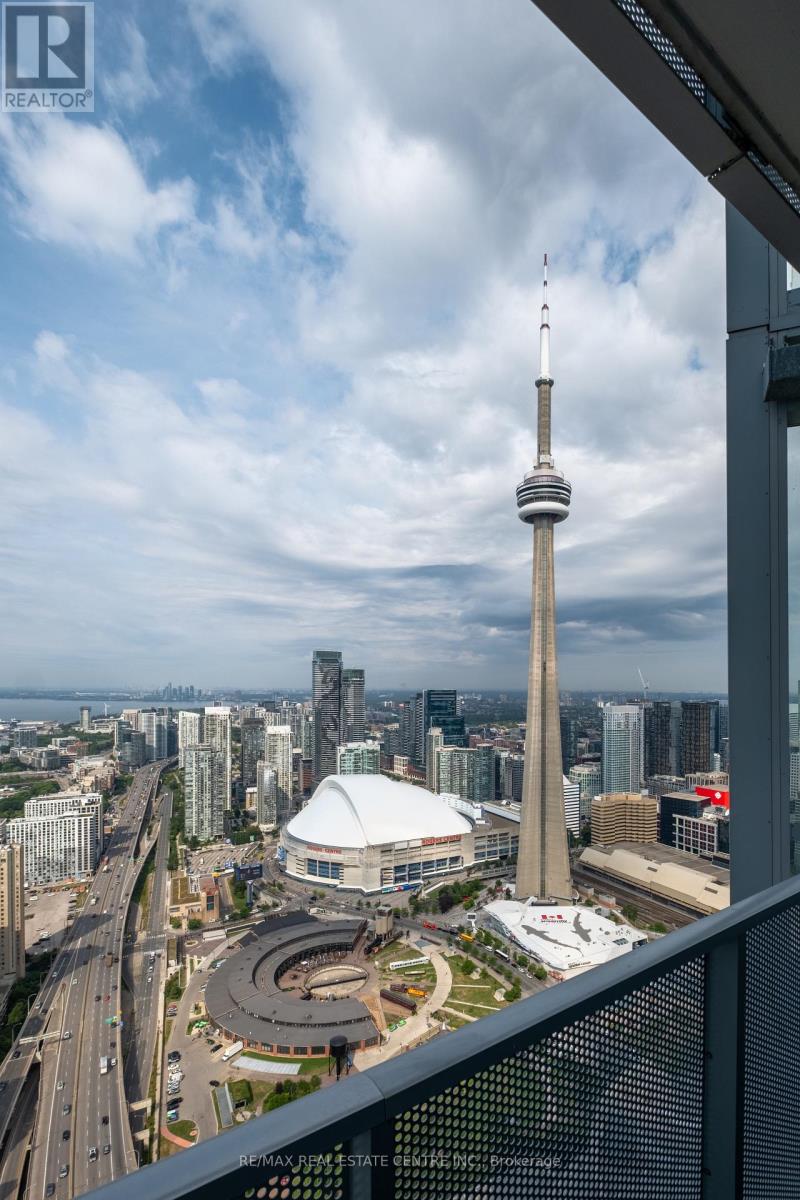 #6210 10 YORK STREET - Image 45