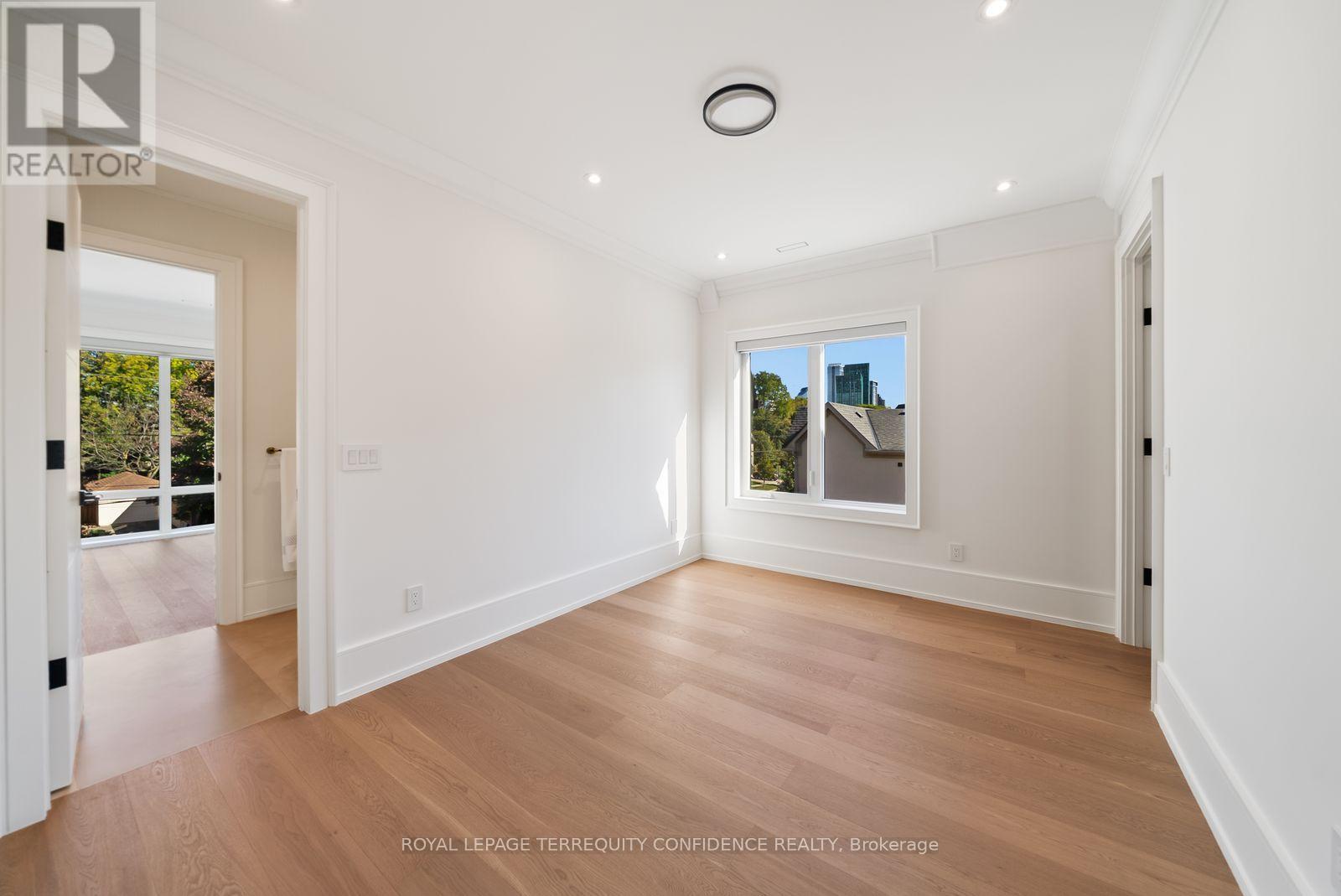 229 FLORENCE AVENUE - Image 28