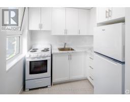 807 - 291 Avenue Road, Toronto, ON M4V2G9 Photo 9