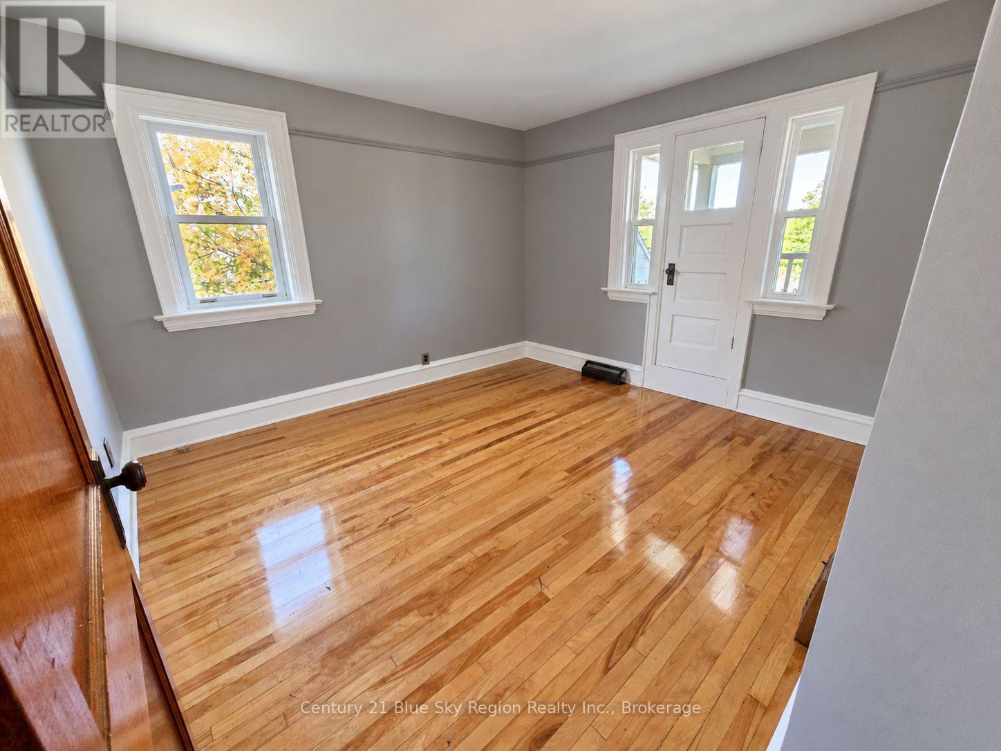 663 FERGUSON STREET - 14