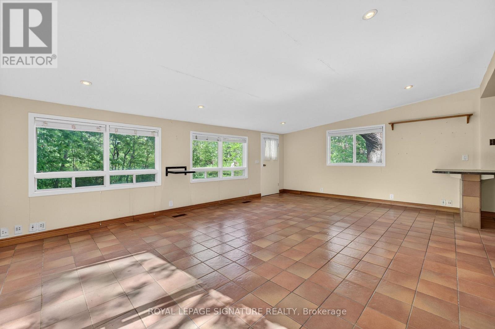 429 ROUGE HILLS DRIVE - Image 3