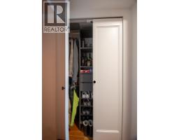 211 10 Renaissance Square, New Westminster, BC V3M7B1 Photo 12