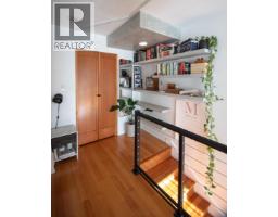 211 10 Renaissance Square, New Westminster, BC V3M7B1 Photo 19