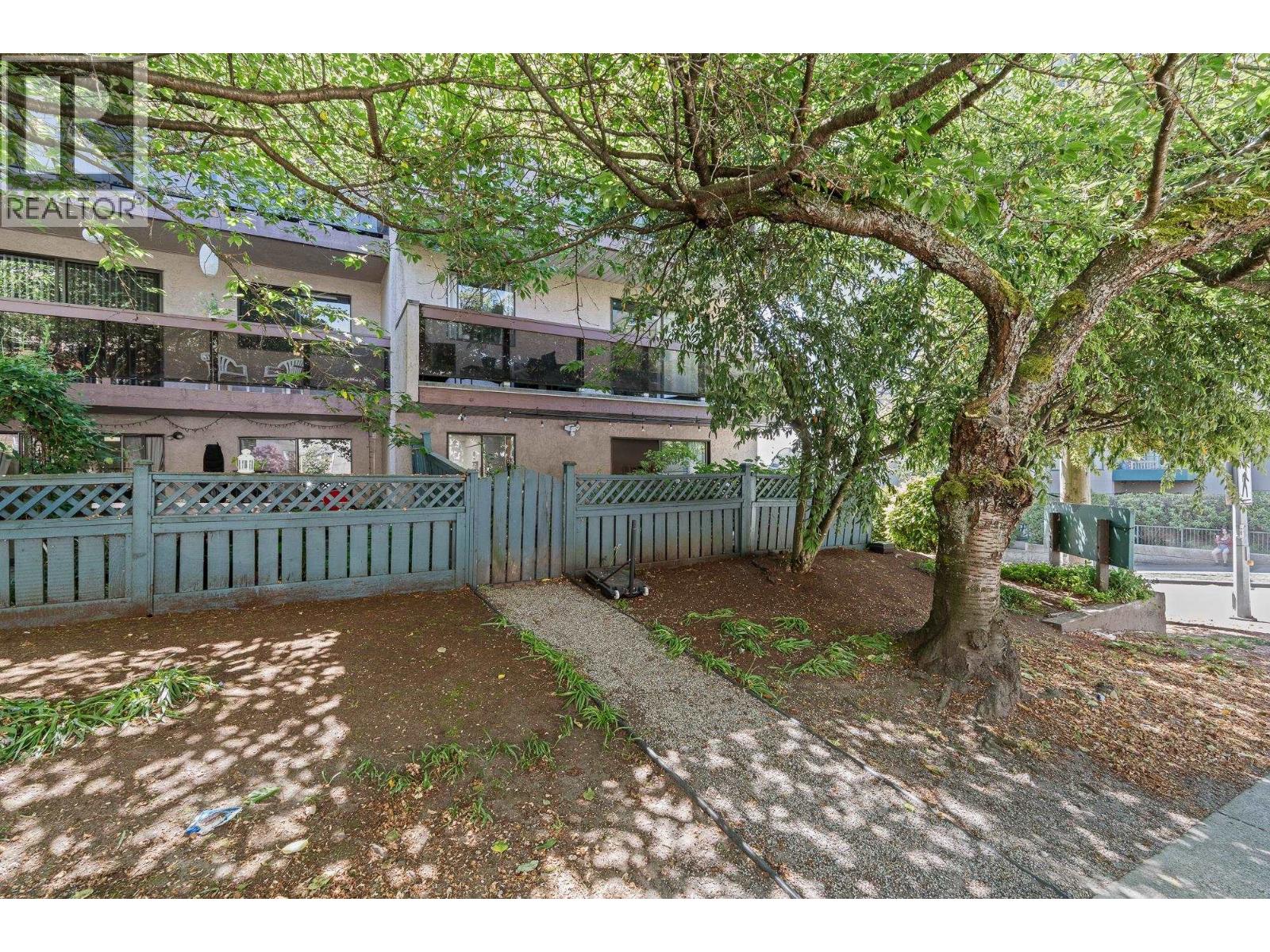 110 45 FOURTH STREET, New Westminster - Image 1