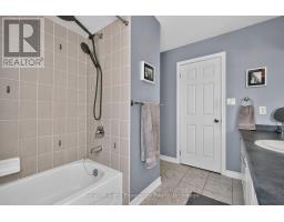 2007 Celeste Street, Innisfil, ON L9S4Z6 Photo 26