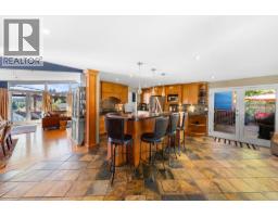 4506 Ranger Avenue, North Vancouver, BC V7R3L5 Photo 14