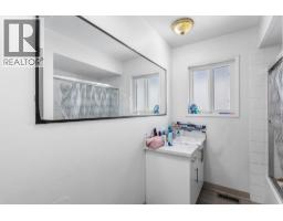 3186 E 28th Avenue, Vancouver, BC V5R1S7 Photo 13