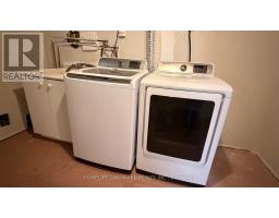 Bsmt - 221 Humberland Drive, Richmond Hill, ON L4E3T3 Photo 11