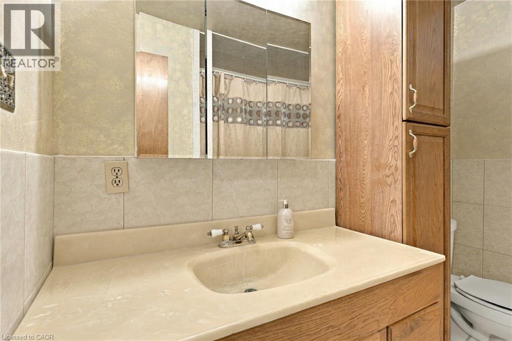 564 COCHRANE Road - 29