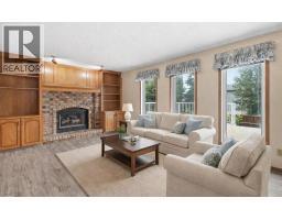 61 Shannon Crescent Sw, Calgary, AB T2Y2T8 Photo 17