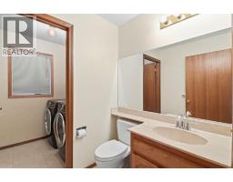 61 Shannon Crescent Sw, Calgary, AB T2Y2T8 Photo 20
