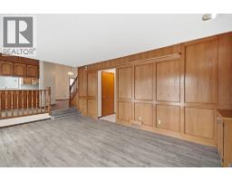 Other - 61 Shannon Crescent Sw, Calgary, AB T2Y2T8 Photo 15