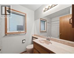 61 Shannon Crescent Sw, Calgary, AB T2Y2T8 Photo 27