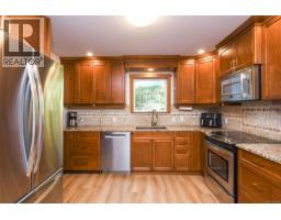 606 Colby Rd, Comox, BC V9M4H8 Photo 13