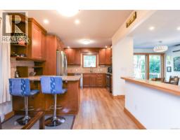 606 Colby Rd, Comox, BC V9M4H8 Photo 16
