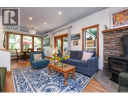 606 Colby Rd, Comox, BC V9M4H8 Photo 18