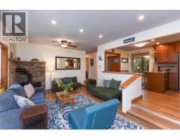 606 Colby Rd, Comox, BC V9M4H8 Photo 20