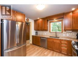 606 Colby Rd, Comox, BC V9M4H8 Photo 24