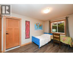 606 Colby Rd, Comox, BC V9M4H8 Photo 30