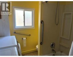 386 North Malden, Essex, ON N8M2V3 Photo 14