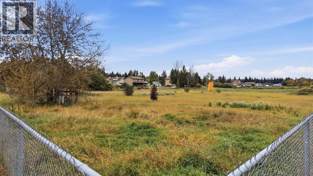 Listing photo – 4608 38A Ave Close, Ponoka