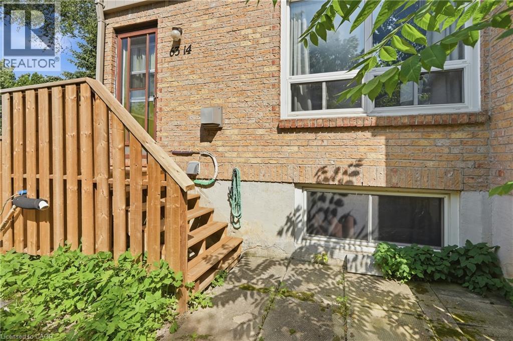 #14 63 FONTHILL Road - Image 32