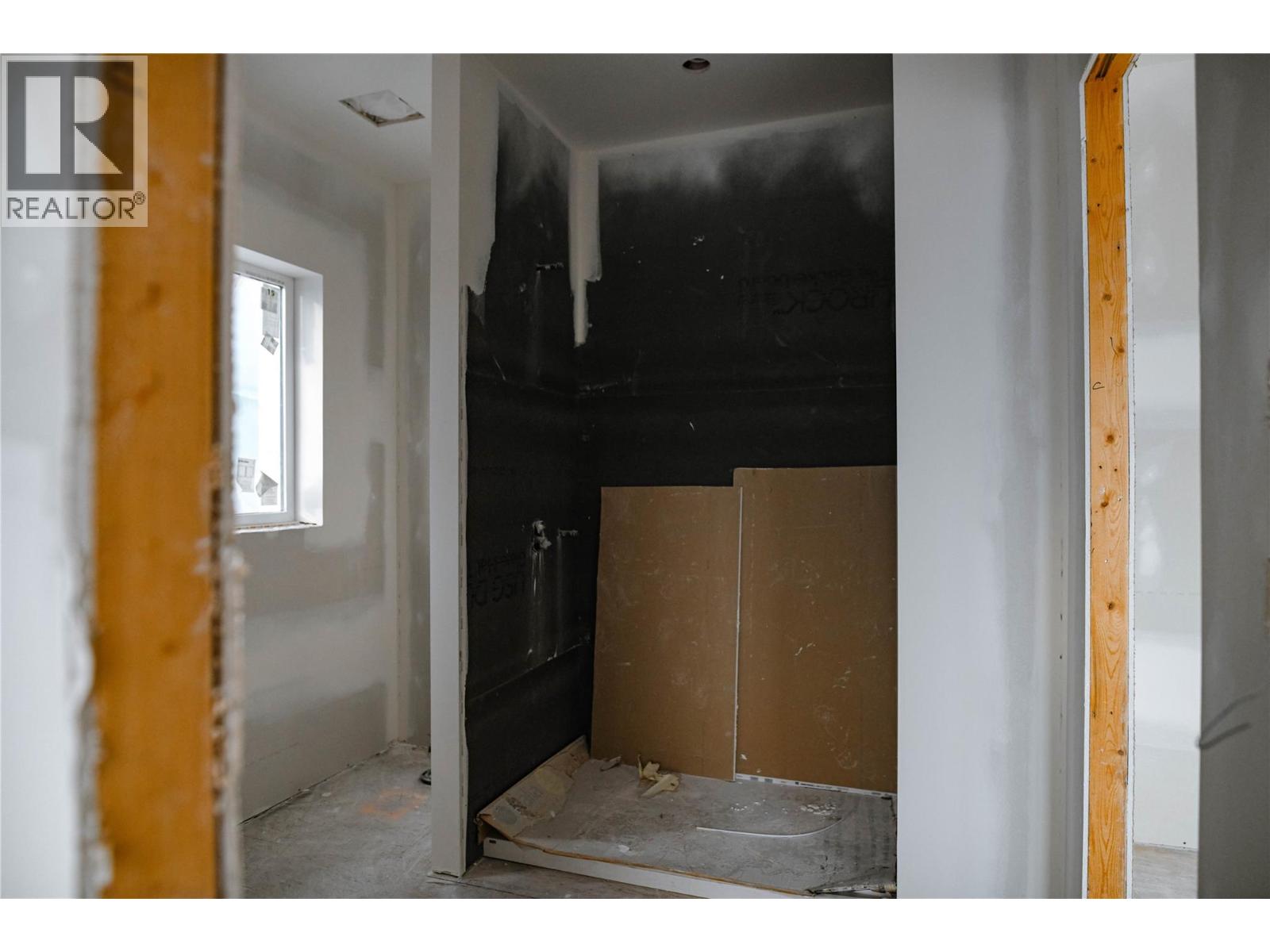 1096 Antler Drive - Image 26