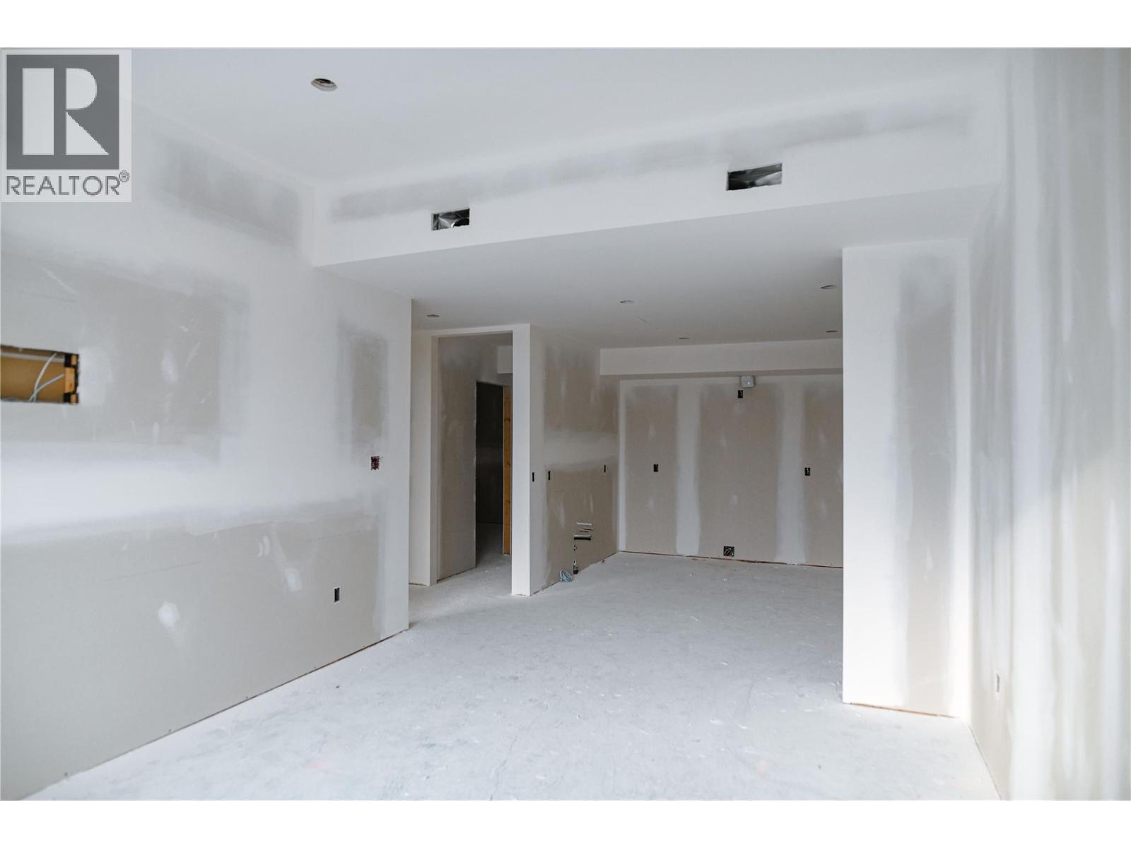 1096 Antler Drive - 35