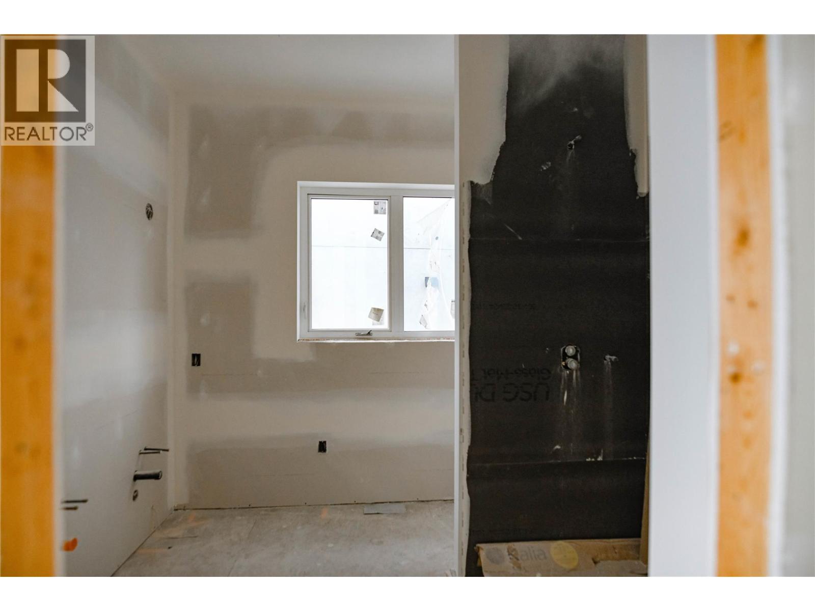1096 Antler Drive - Image 25