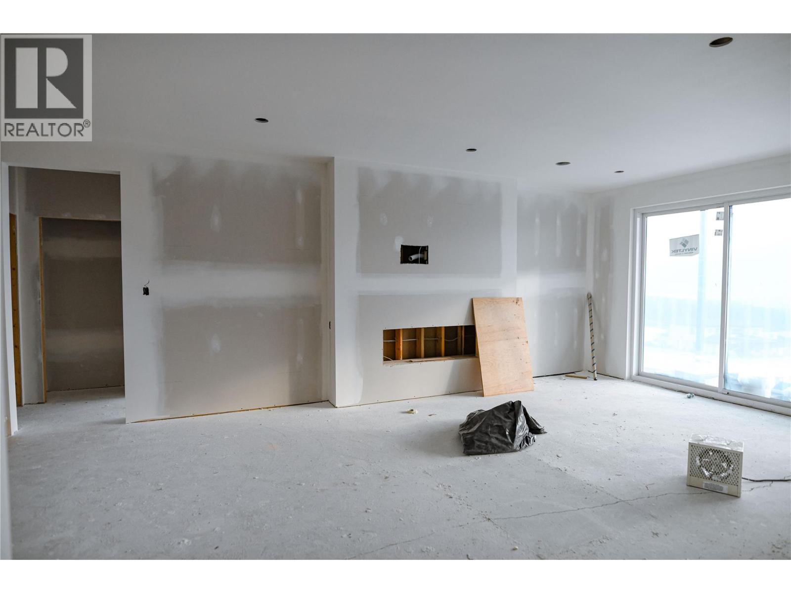 1096 Antler Drive - Image 39