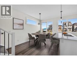 4pc Bathroom - 202 Starling Boulevard Nw, Calgary, AB T3P3E1 Photo 7