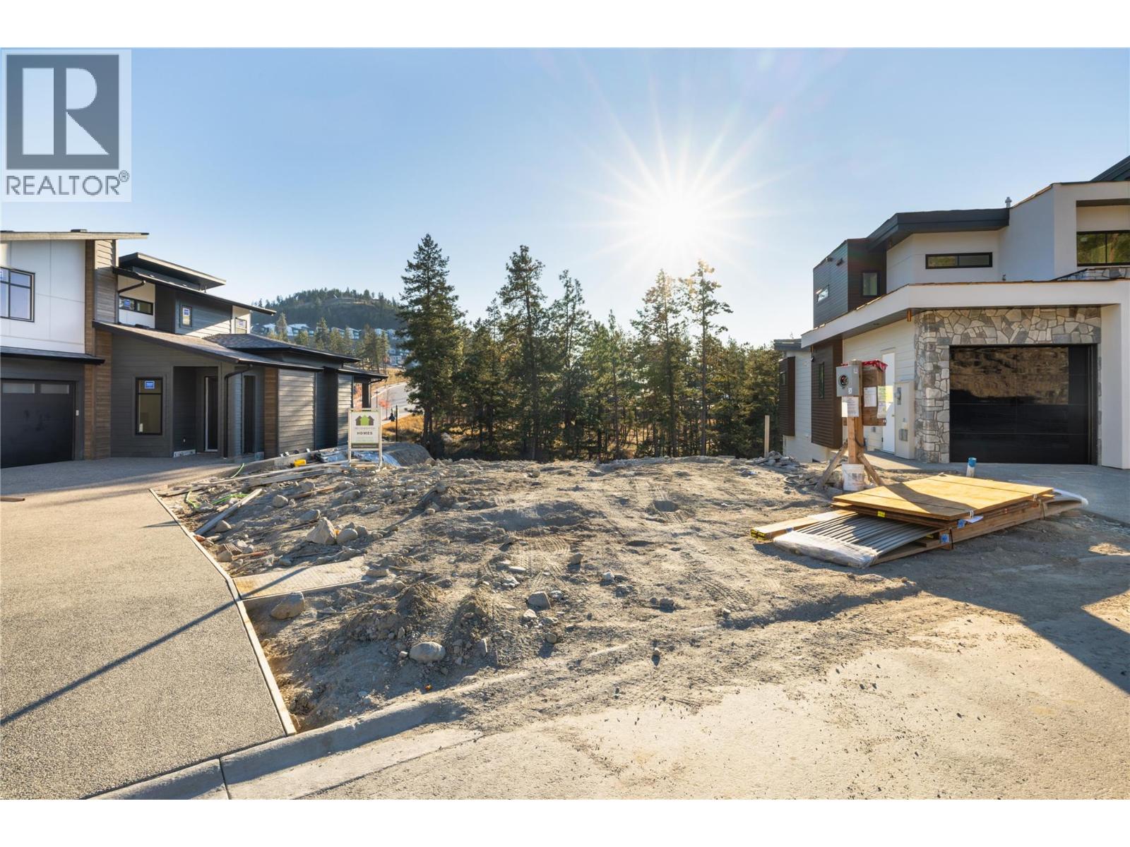 3417 Hilltown Close, Kelowna - Image 1