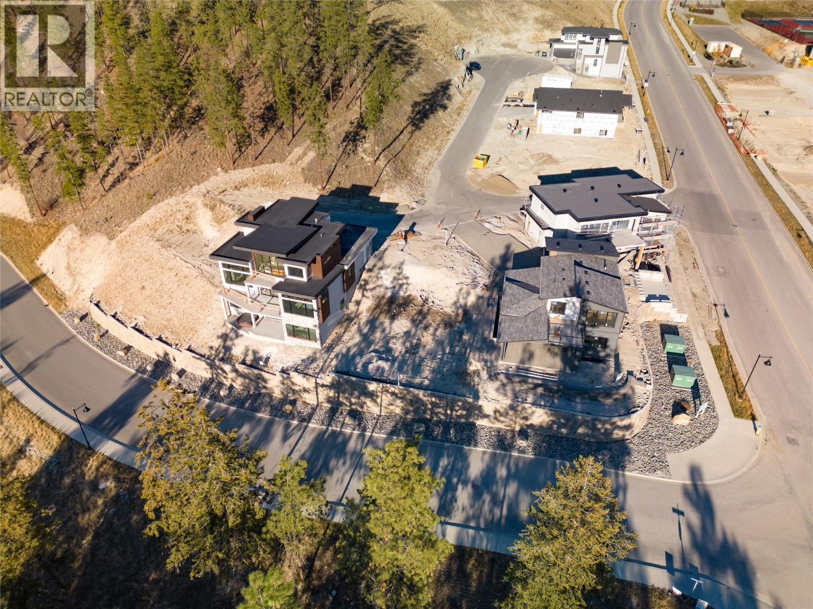 3417 Hilltown Close, Kelowna - Image 1
