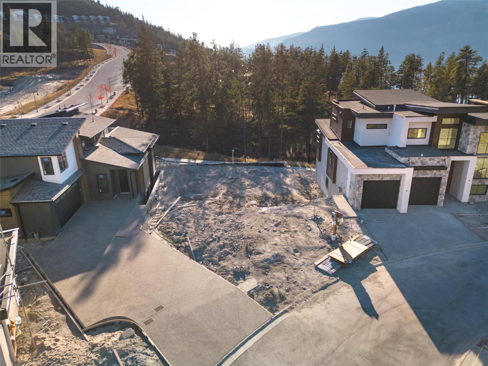 3417 Hilltown Close, Kelowna - Image 1