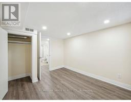 Living room - 1132 Glengrove Avenue, Toronto, ON M6B2K4 Photo 7