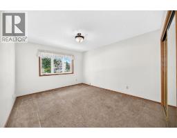 3 Parklane Place - photo 12