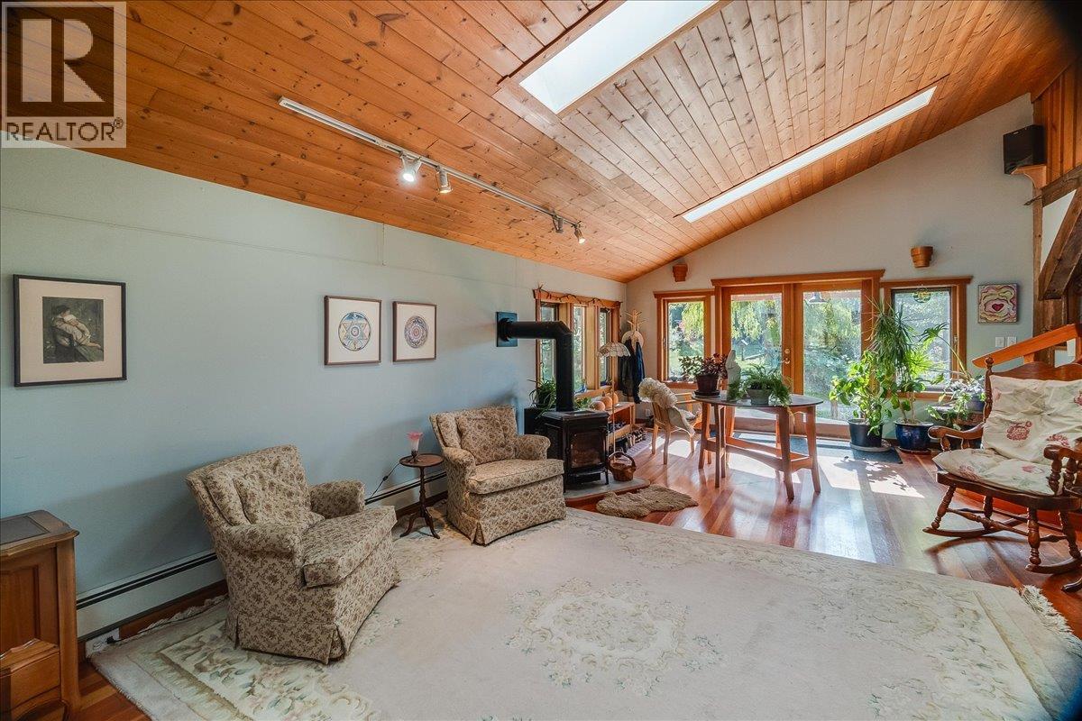 8494 Red Mountain Road - 11