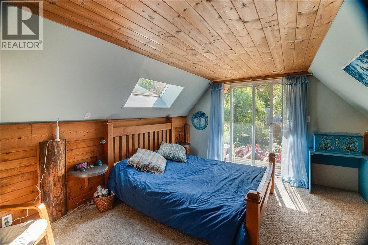 8494 Red Mountain Road - 40