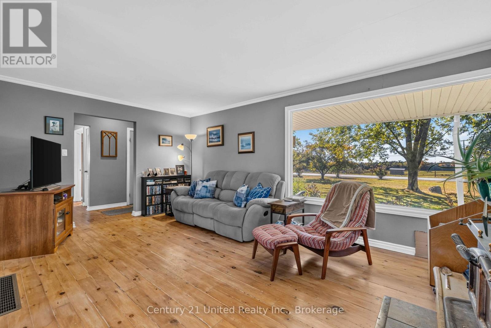 1676 8TH LINE - Image 18